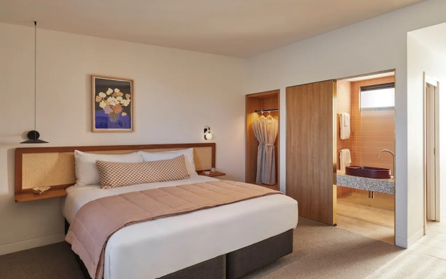 The Clairfield Hotel