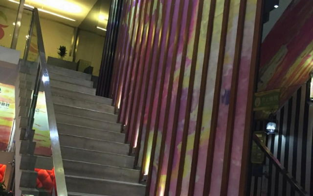 Sanming Four Seasons Sunshine Theme Inn