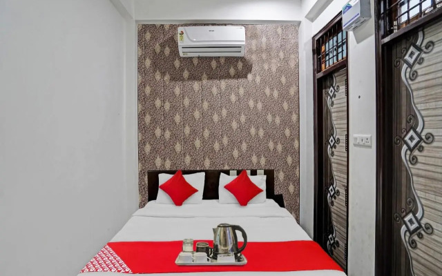 OYO Flagship 70217 Visitor Guest House