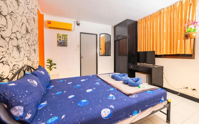 Happy Jomtien — Beachfront