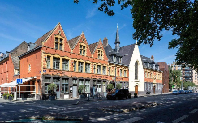 hotelImage