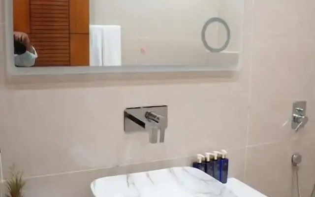 Oasis Suite Hotel