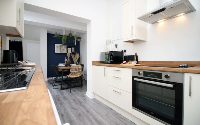 Minister House Apt 1 by Tŷ SA