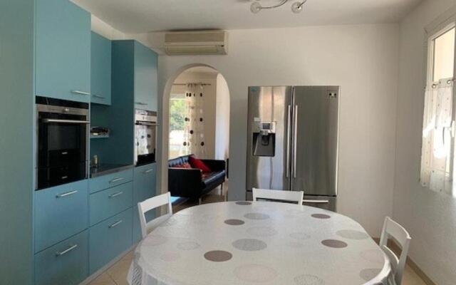 Maison Cap d'Agde, 5 pièces, 6 personnes - FR-1-607-26