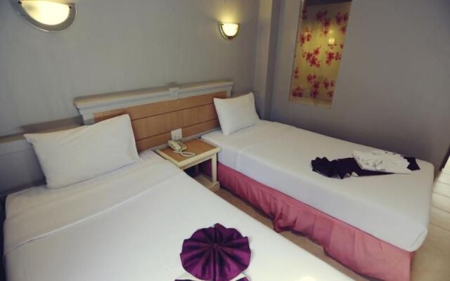 Patong Beachfront Boutique Hotel