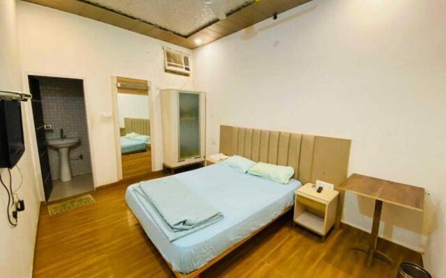 OYO Mayura Guest House