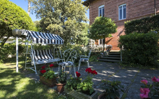 Fantastic Liberty Villa in the Heart of Versilia