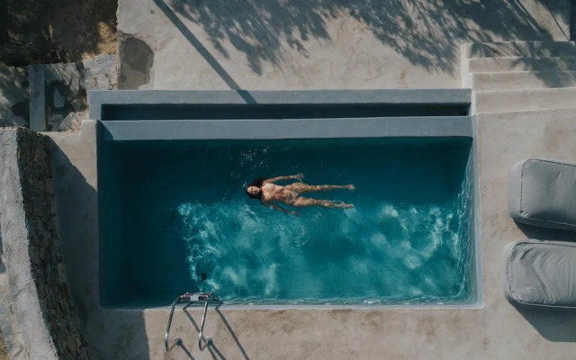 Mymykonos II Beachfront Villa