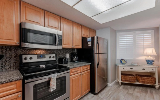 Edgewater Condominiums 801 Miramar Beach