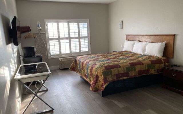 GuestHouse Pico Rivera Downey