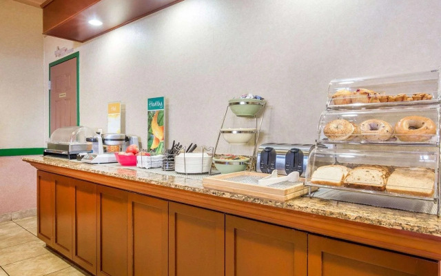 Quality Inn & Suites