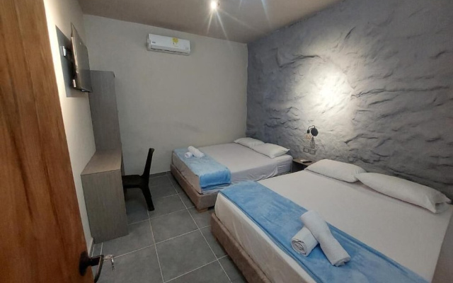 Hotel Kyros by 70