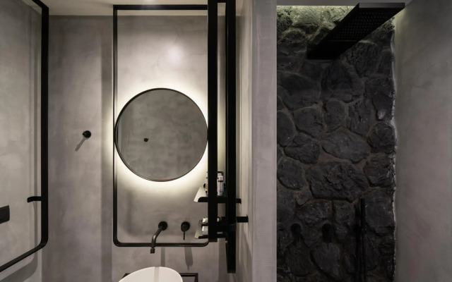 Apikia Santorini Suites - Adults Only