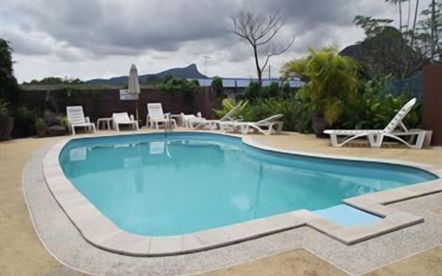 Baan Dahla Resort
