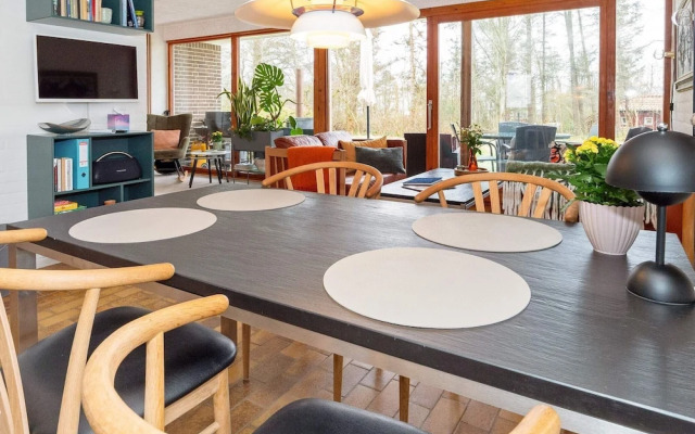 5 Person Holiday Home in Thyholm