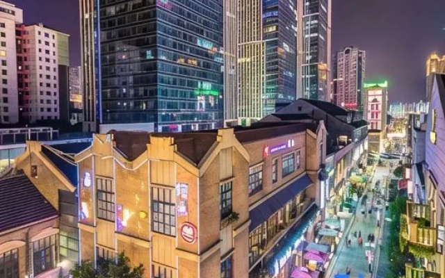 Manju Hotel (Chuhe Han Street Subway Station Hubei Provincial Museum) – Outside – Wuhan