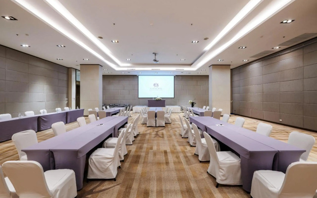 TK Palace Hotel & Convention