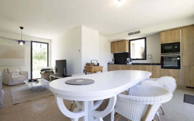 Villa Tica in Malauc ne