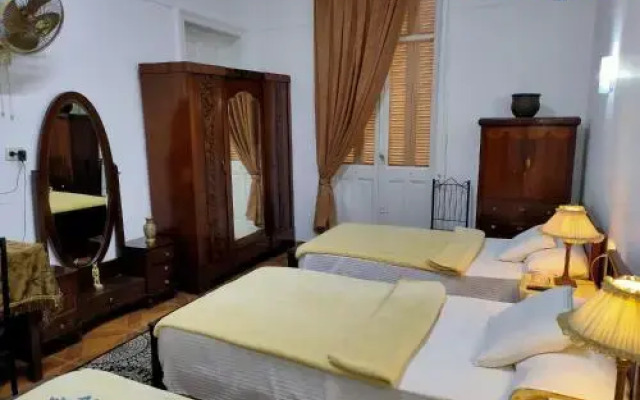 Triomphe Hotel