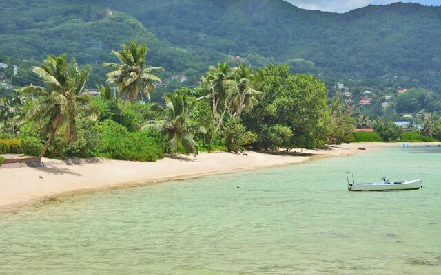 Petit Baie Chalet