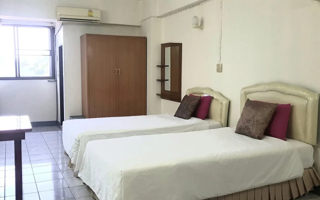 Win Bangna Hotel