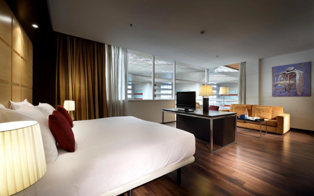 Hotel Eurostars Zaragoza - Image 6
