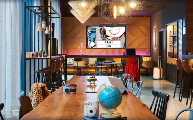 Moxy Southampton
