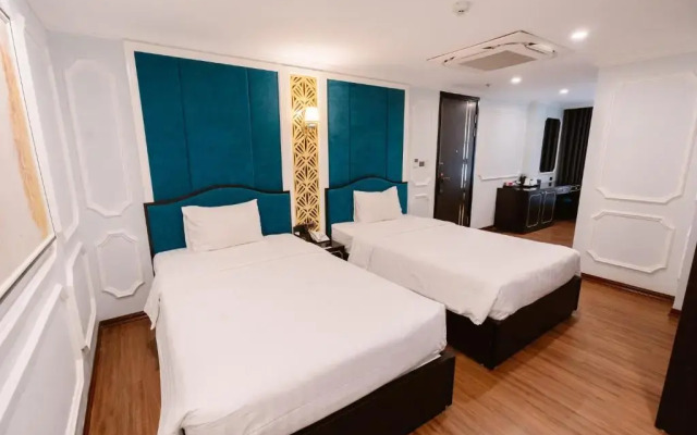 Hồng Vận Hotel