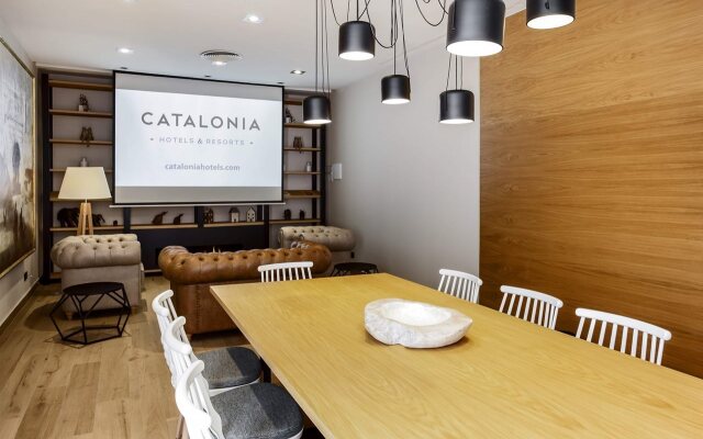 Catalonia Giralda Hotel
