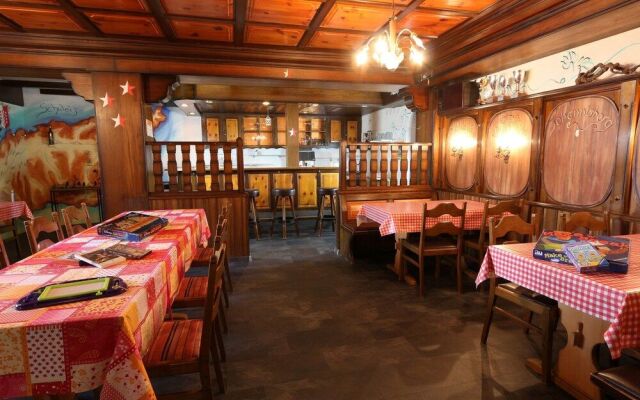 Hotel Alpina