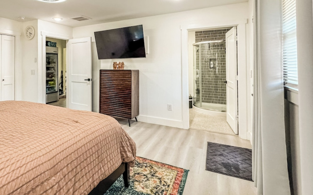 The Houston Oasis - Urban Luxury