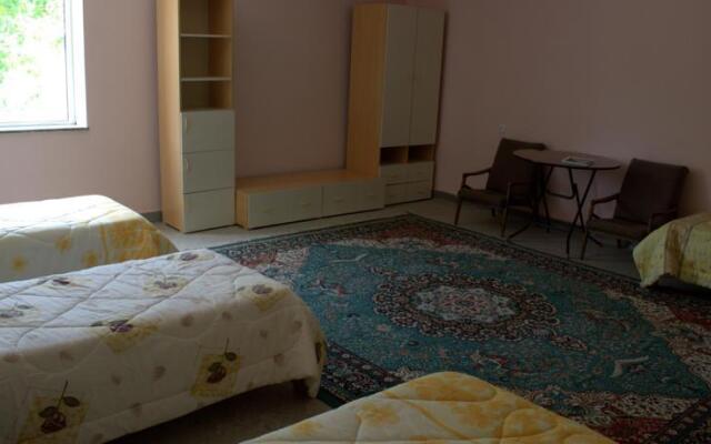 Azoyan Holiday Resort