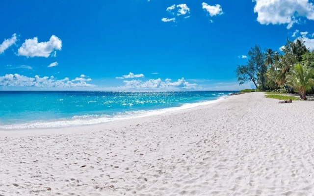 3 Min Walk to Beach - Blessed Manor by Bluescape