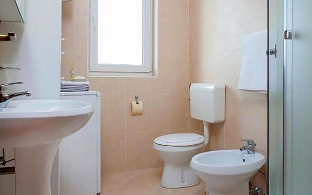 Amazing Apartment in Vabriga With 2 Bedrooms and Wifi