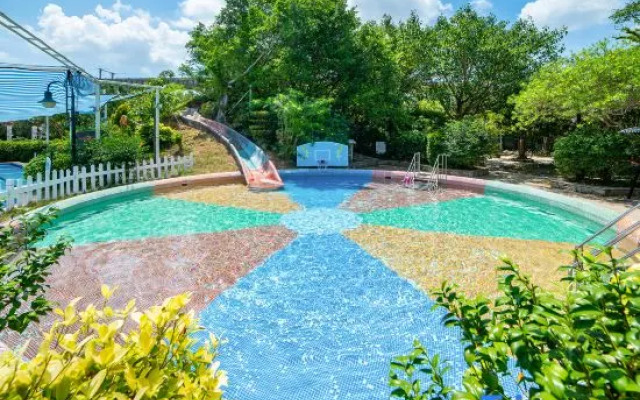 Triton Bay Saltwater Hot Spring Resort
