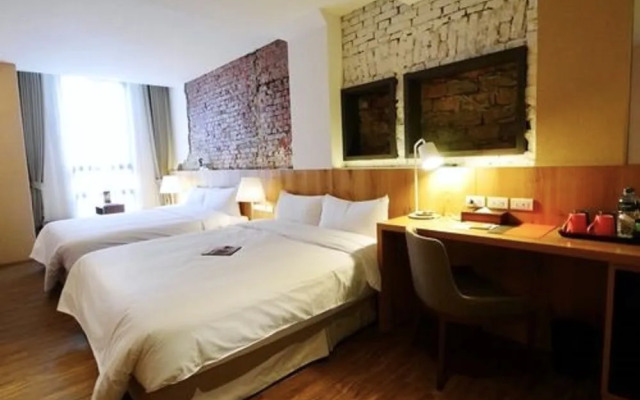 Adagio Travel Tainan Roots Inn