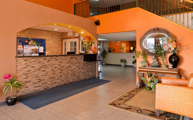 Americas Best Value Inn & Suites Madera