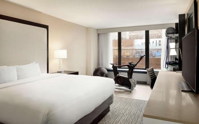 DoubleTree by Hilton Chicago - Magnificent Mile