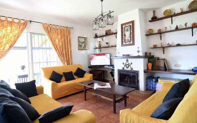 Detached house in mountain setting with great views in Mijas