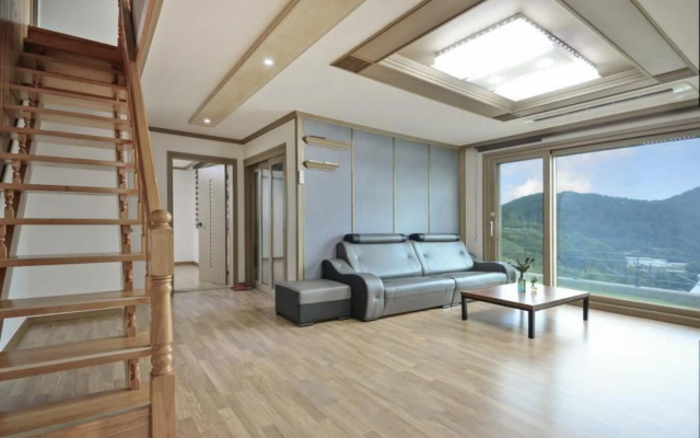 Geoje Noelbada Pension