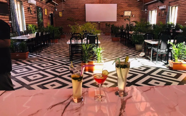 Hotel Prince Garden Daman