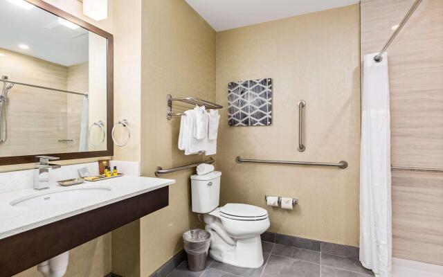 Best Western Plus Philadelphia-Pennsauken Hotel