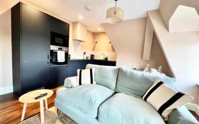Redland Suites - Apartment 7