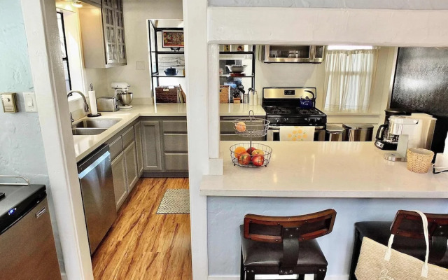 Park Avenue Beach Paradise Chic & Secluded 4 BDR