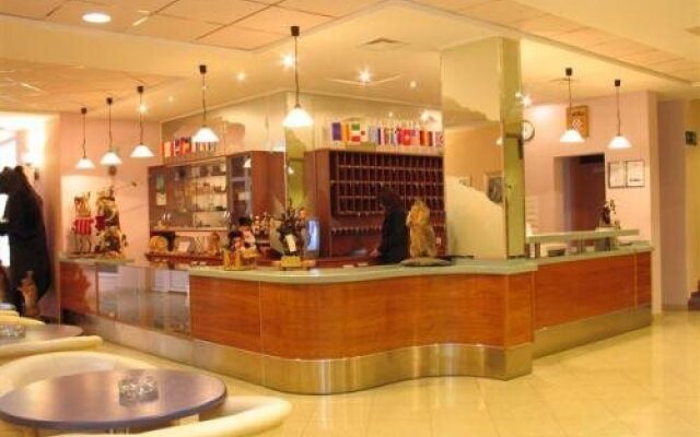 Hotel Macola