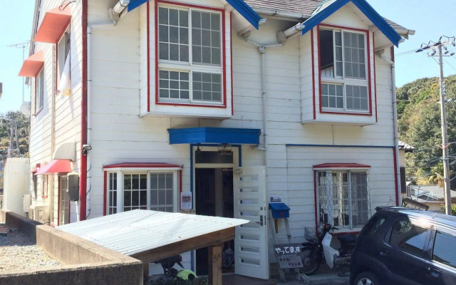 Guest House Shirahama R cafe – Caters to Women - Hostel