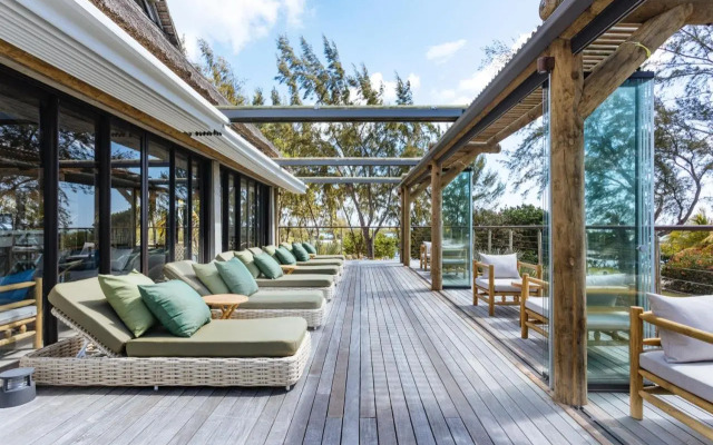 Lagoon Attitude - Adults Only