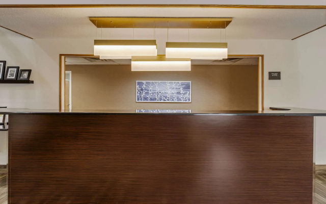 Sleep Inn & Suites Charles City