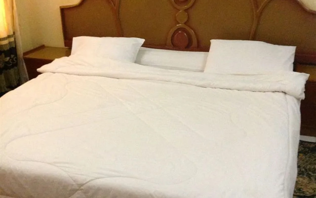 Nikki Hotel