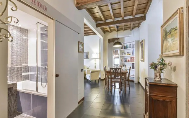 Debussy Halldis Apartments